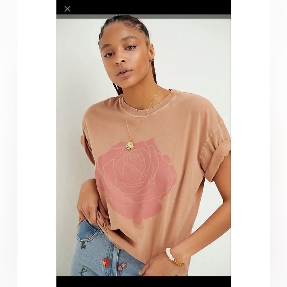 Girl Dangerous Rose Boyfriend Tee Small